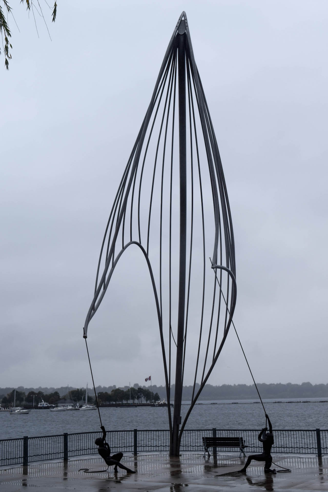 Statue at Hamilton's West Harbour